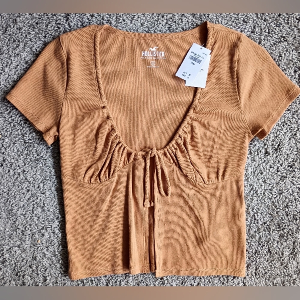 Hollister Women's  Ribbed Tie-Front Crop Top